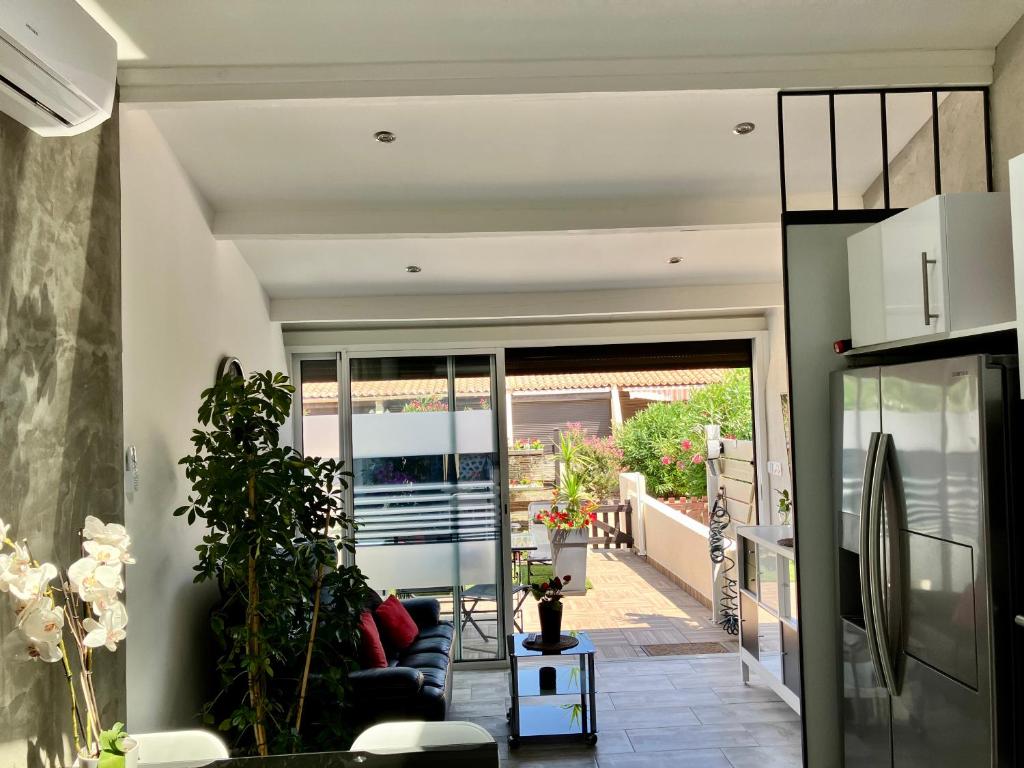 Naturiste Heliovillage Villa de Standing photo 3