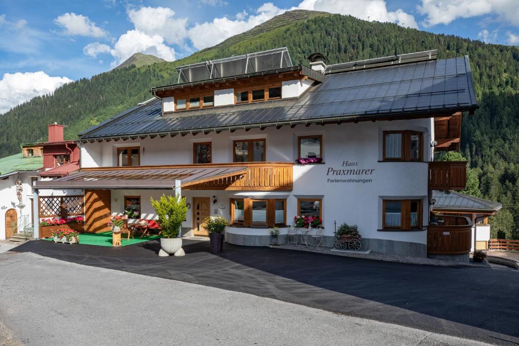 Haus Praxmarer photo 1