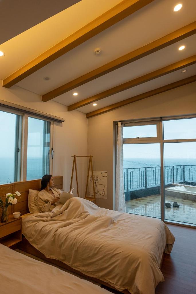 Stay Sea - Chaeum photo 2