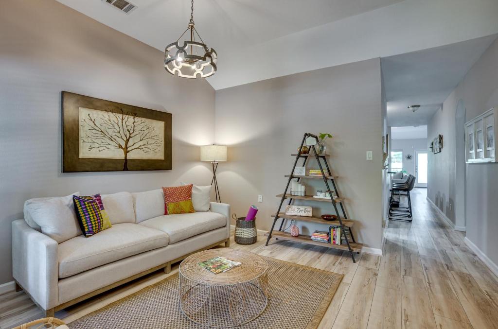 Pet-Friendly Montgomery Retreat with Community Pool! photo 4