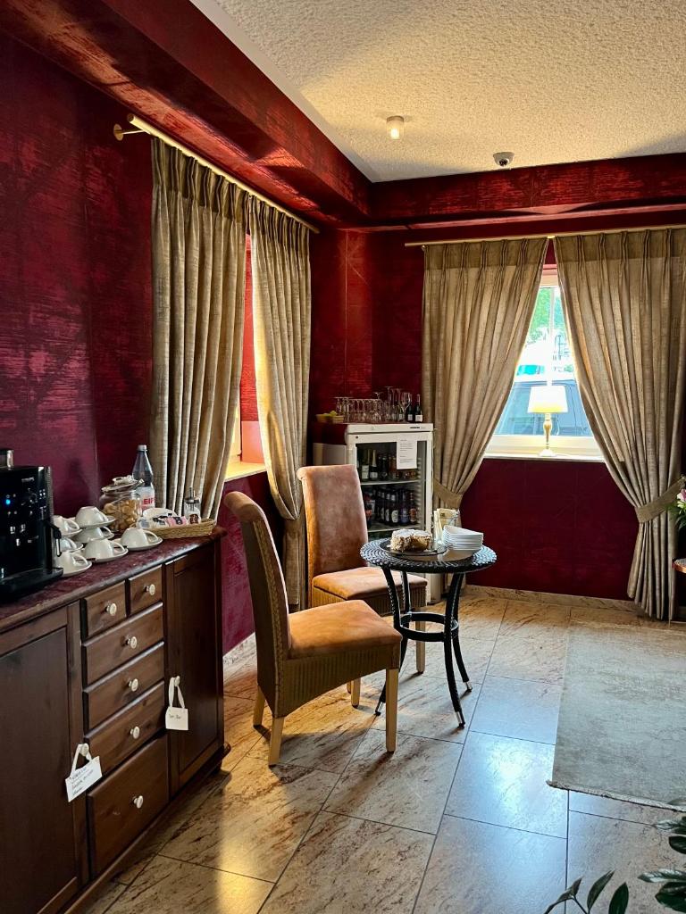 Garni Hotel Henn photo 1