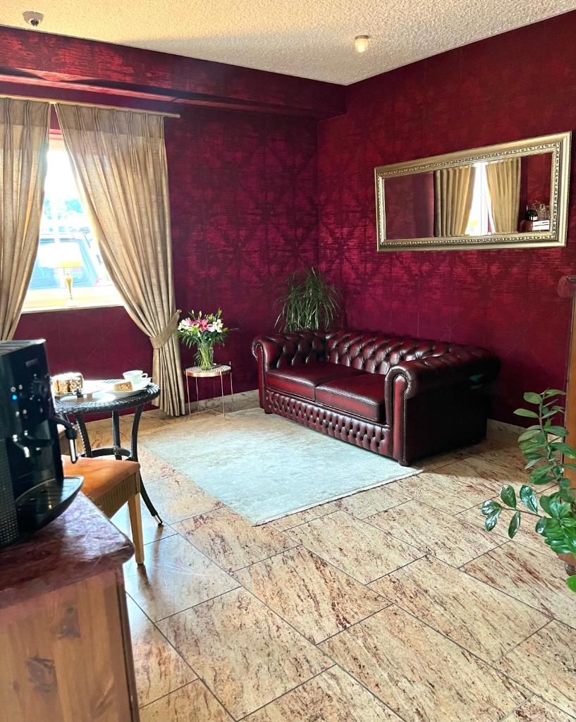Garni Hotel Henn photo 2