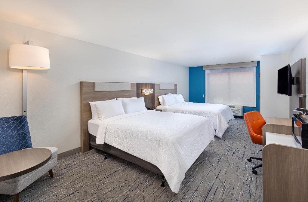 Holiday Inn Express Savannah South I-95 Richmond Hill, an IHG Hotel photo 4