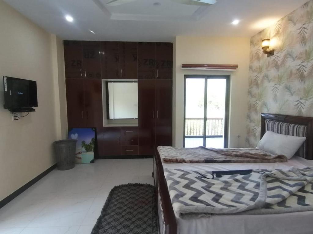 Resort One Rooms Only photo 4