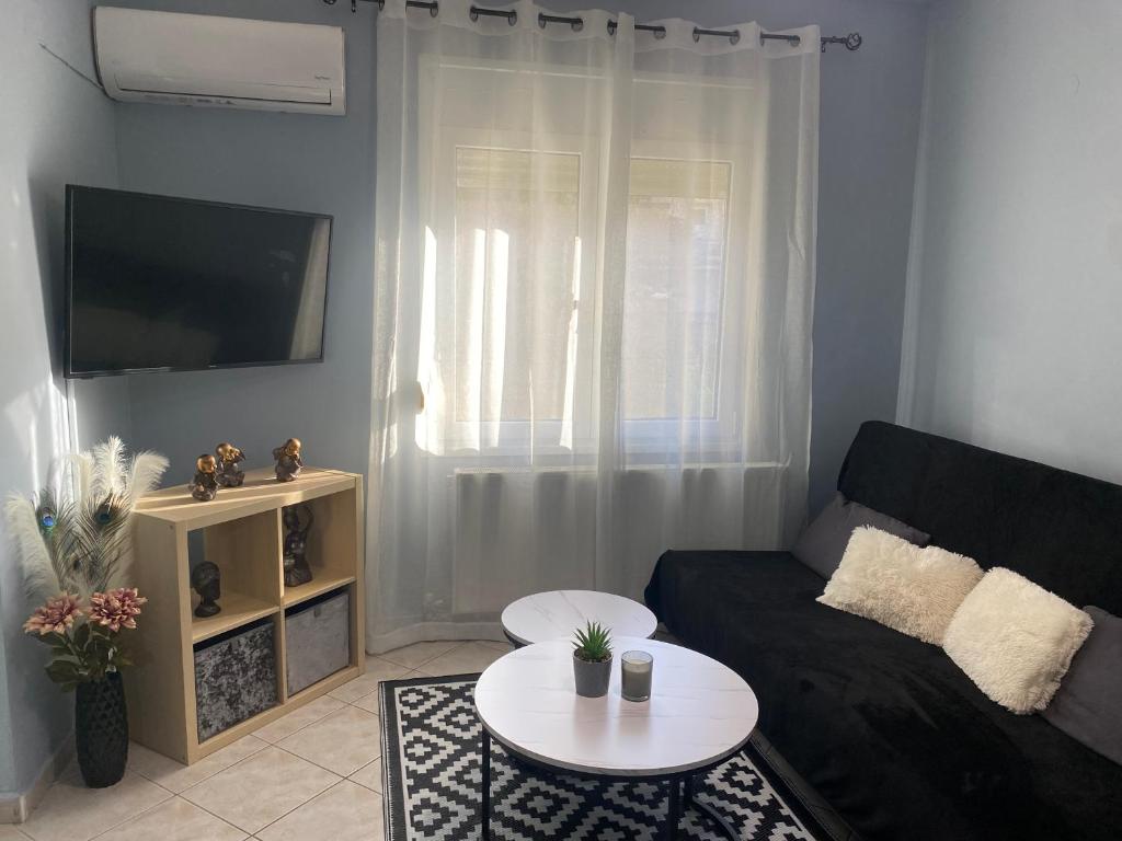 Maria's Apartment!