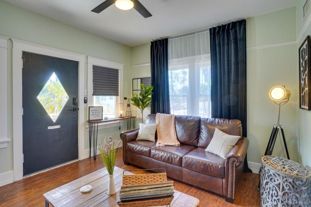 Long Beach Vacation Rental Near Downtown and Beaches photo 3