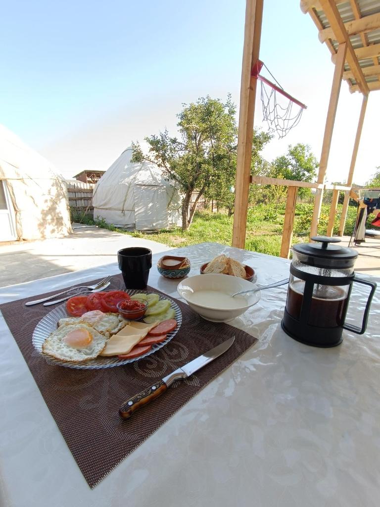 Yurt stay in downtown photo 2