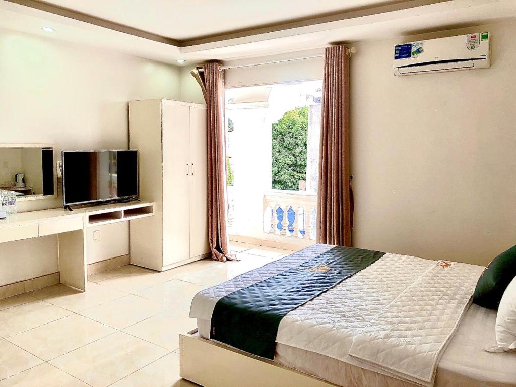 Holiday Hotel 2 photo 2