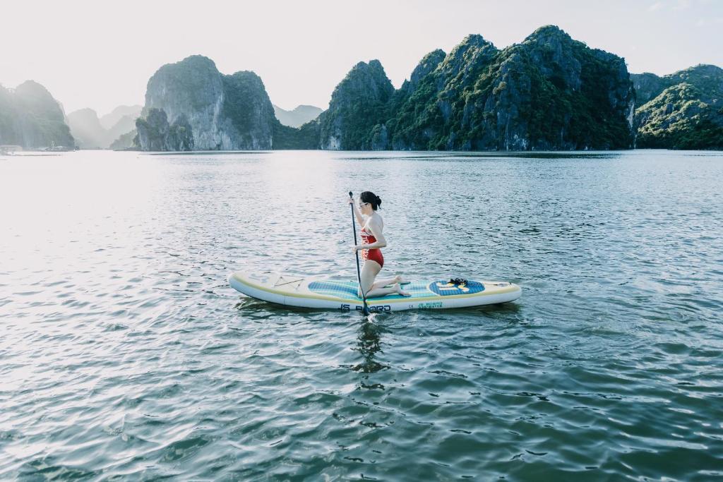 Lan Ha Floating Homestay