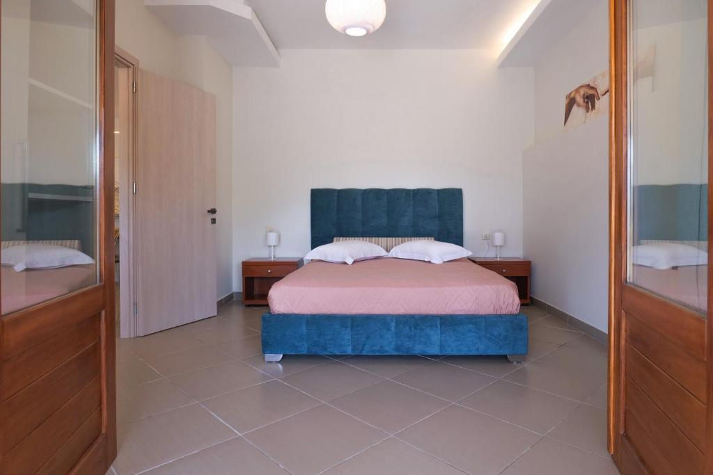 Mirabilia deluxe apartment photo 4