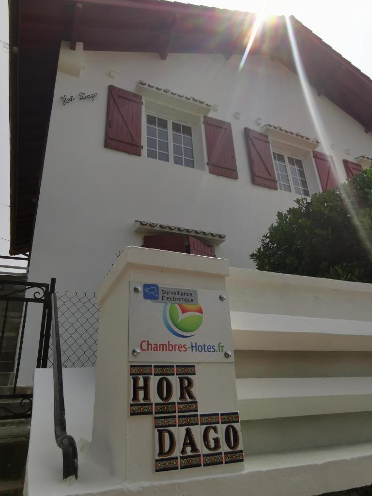 Chambres d'hôtes "HOR DAGO" près de la gare d'Hendaye avec le petit-déjeuner photo 2