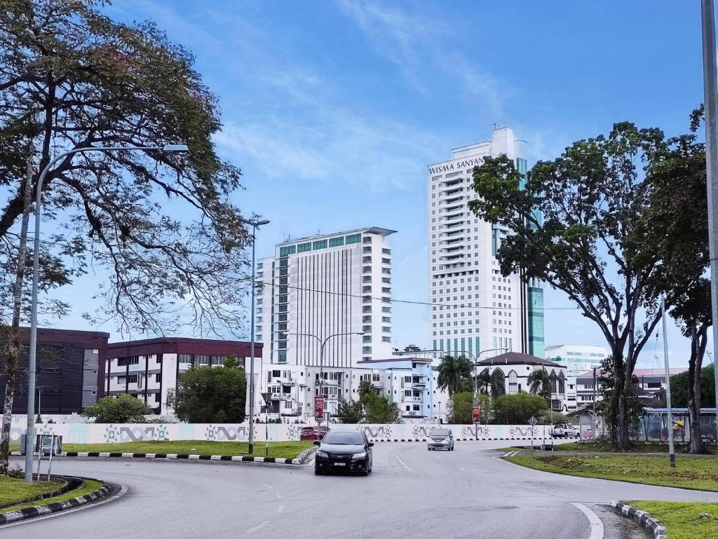Queensway ONE Homestay 10Pax 3Rooms photo 1