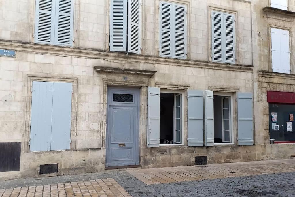 A 2 pas du marché photo 1