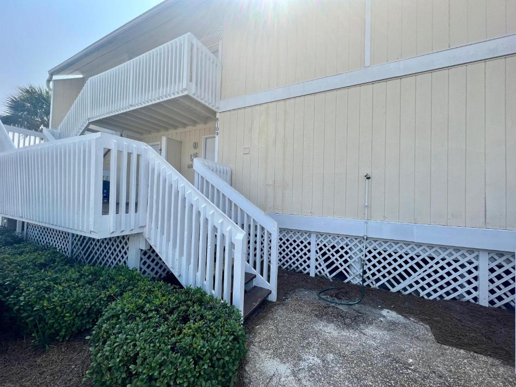Sandpiper Cove 8109 image