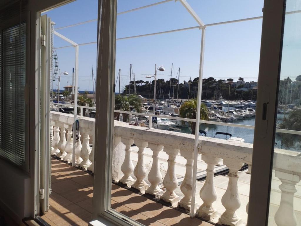 LE CABANON REVISITÉ très beau T2 de 40m2 face au PORT de CARRY le ROUET photo 2