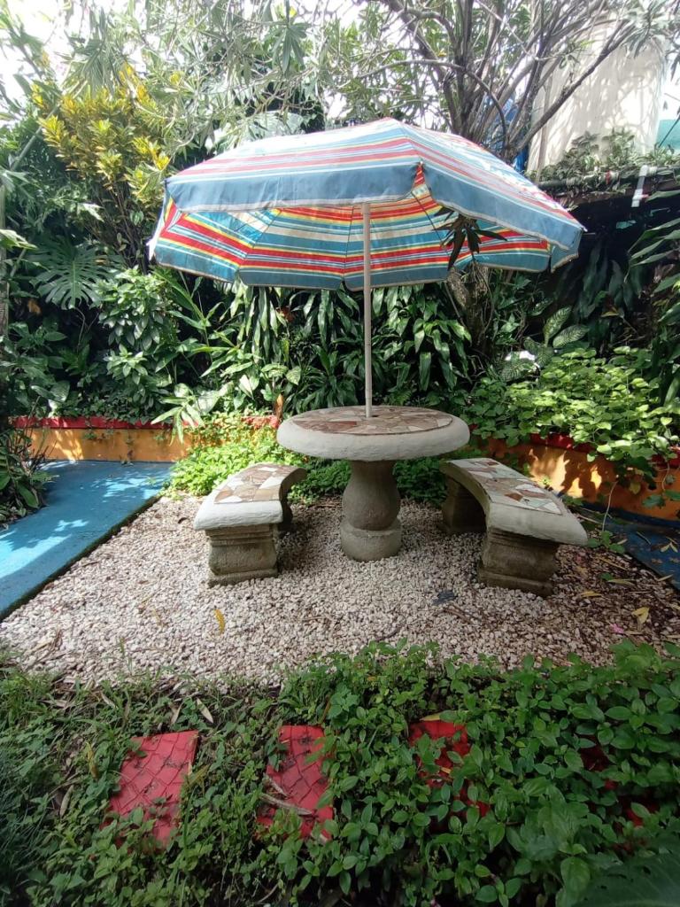 Nirvana Apartament Hostal photo 3