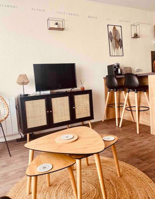 Studio Entre MER ET DUNES avec balcon vue laterale MER 50m plage pour 3 pers wifi ménage compris photo 4