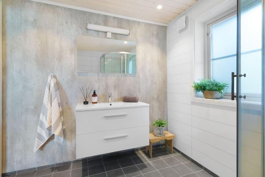 Cabin in Malangen photo 1