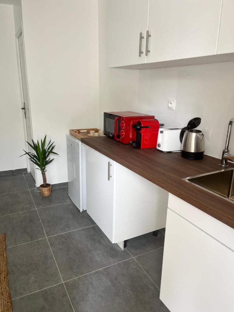 Tiny house 4 min drive to Cdg airport photo 4