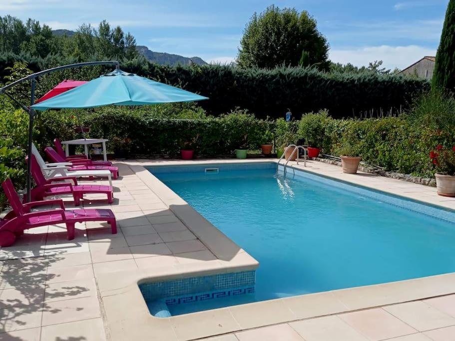 maison piscine privée Robion Luberon idéal famille