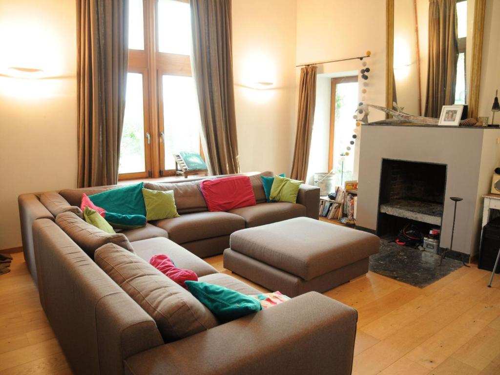 Attractive Holiday Home in Marche-en-Famenne with Garden photo 2