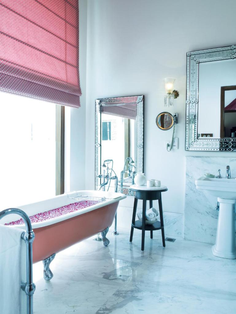 Сьюит (Historical Suite with complimentary 3hr early check-in and check-out, 15% discount on food, soft beverages and laundry till 30th Sep'21), Nadesar Palace