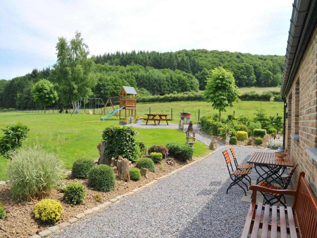 Attractive holiday home in Hampteau with garden photo 4