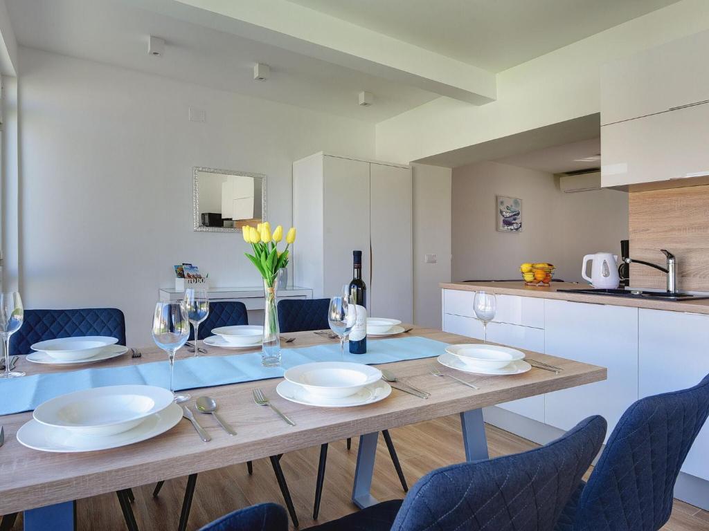 Spacious holiday home in Valbandon with private pool photo 4