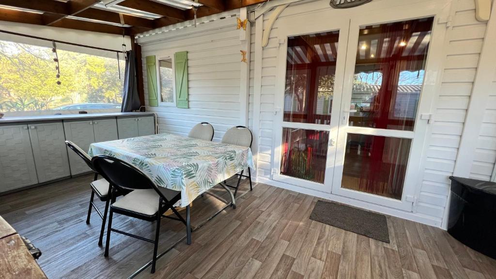 Spacieux Bungalow tout confort Oasis Village 5 étoiles photo 4