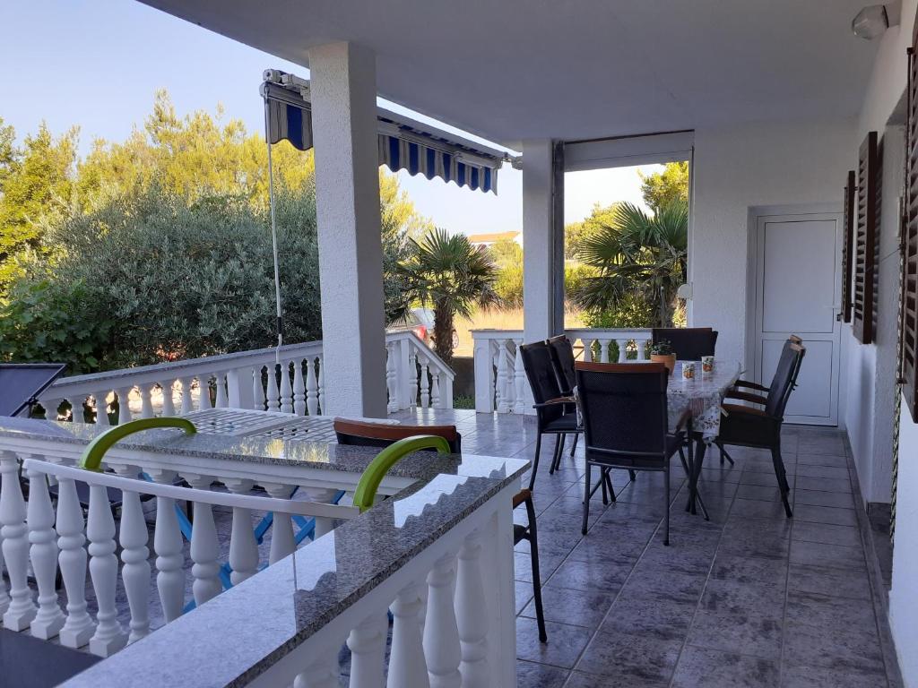 Apartments Lora photo 2