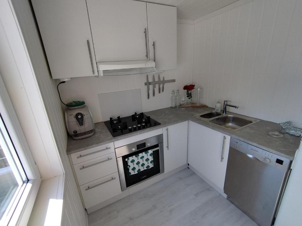 Guesthouse with terrace photo 3