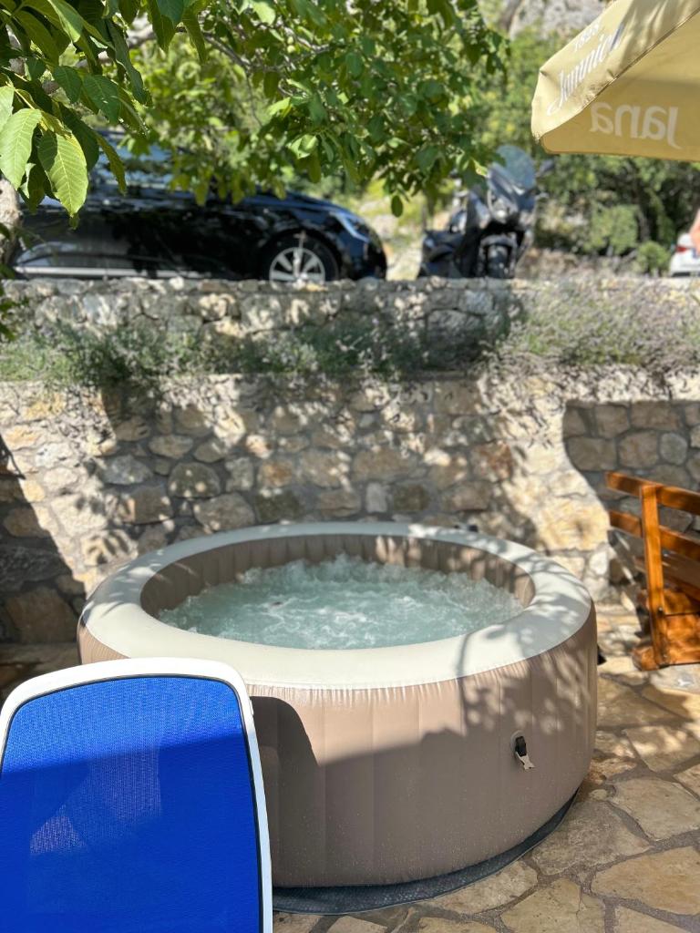 Stone house Marinko - Free Beach Parking photo 1