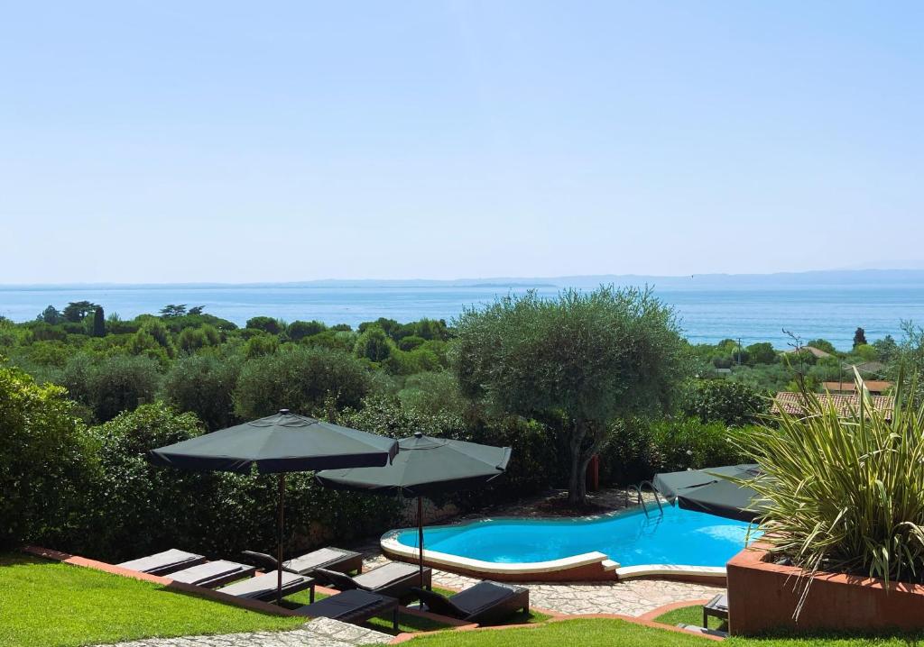 VILLA SETTANTA Lago di Garda - Heated Pool on request