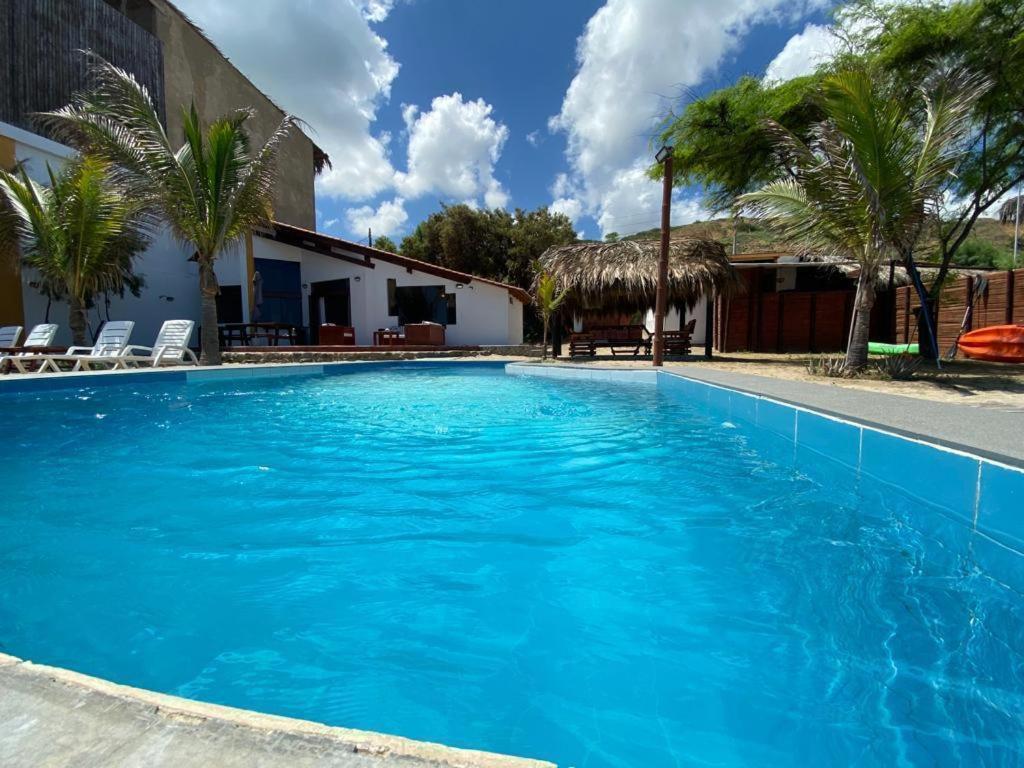 CASA YURA CANOAS
