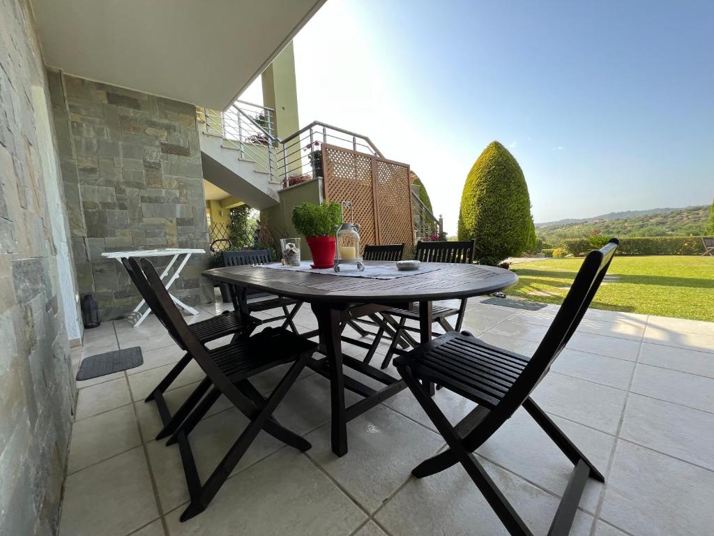 Angelo’s Elegant Summer House photo 2