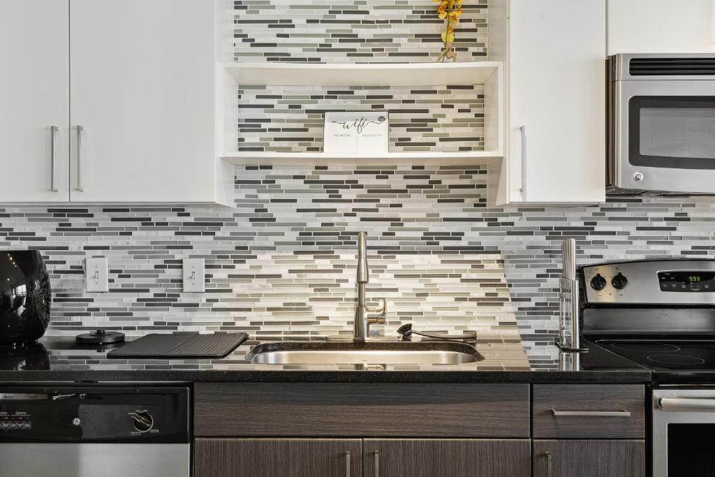 Stylish 1 Bedroom Apartment in Medical District photo 3