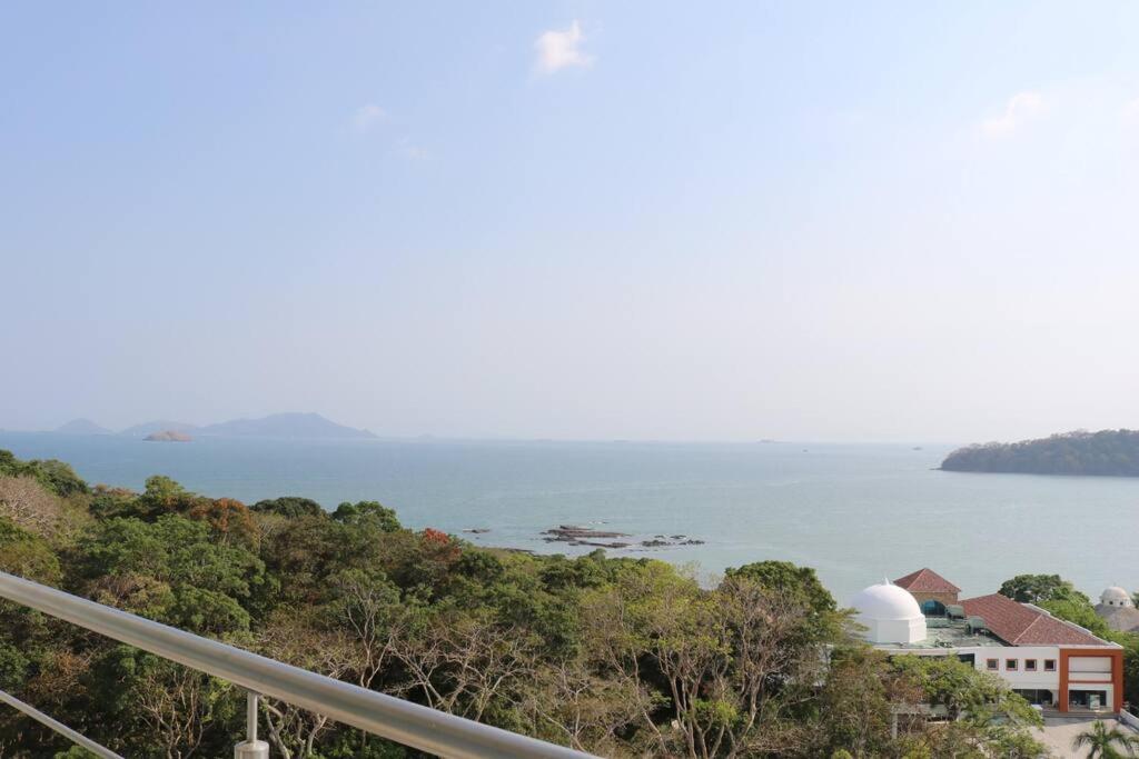 12C Sunny Luxury Resort Beachfront Oceanview photo 3