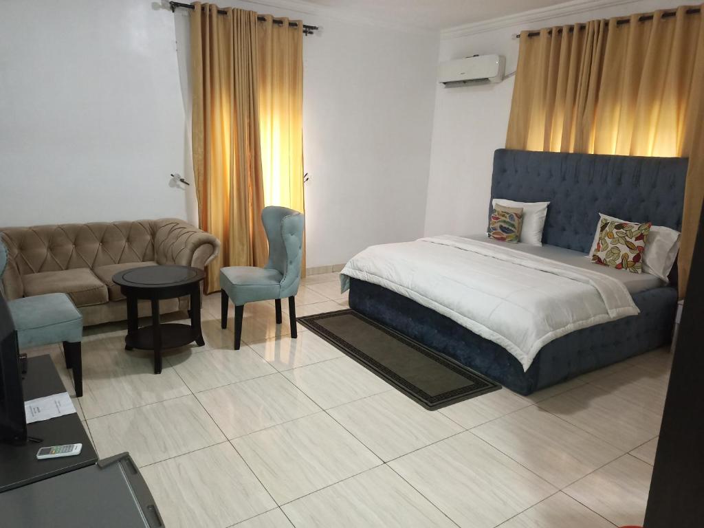 GreenCourt Apartments & Suites photo 1