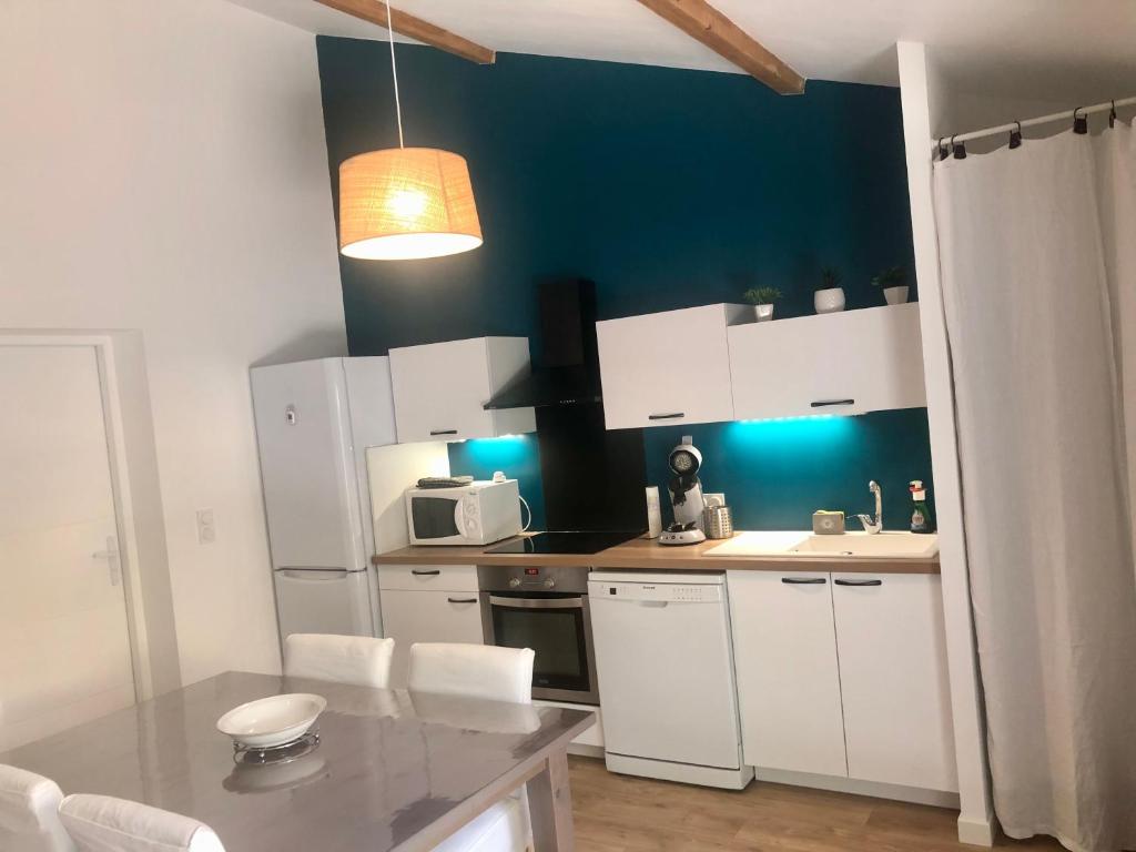 Gîte du centre- Maison avec extérieur en centre ville photo 1