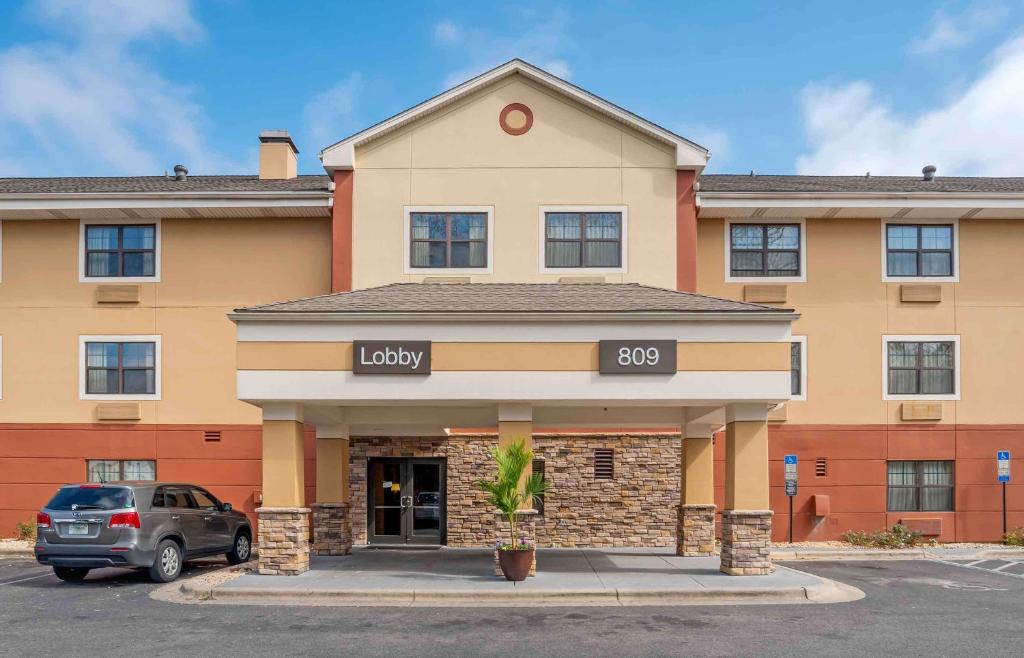 Extended Stay America Suites Pensacola University Mall image