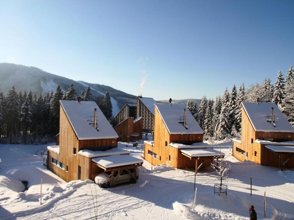 Spacious chalet in residential area, modern, luxury interior, large terrace photo 1