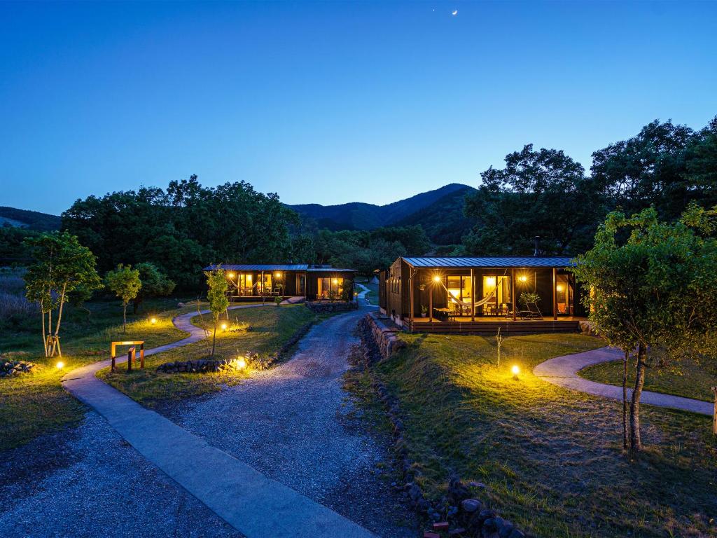 The Sense of Wonder Holistic Glamping photo 3