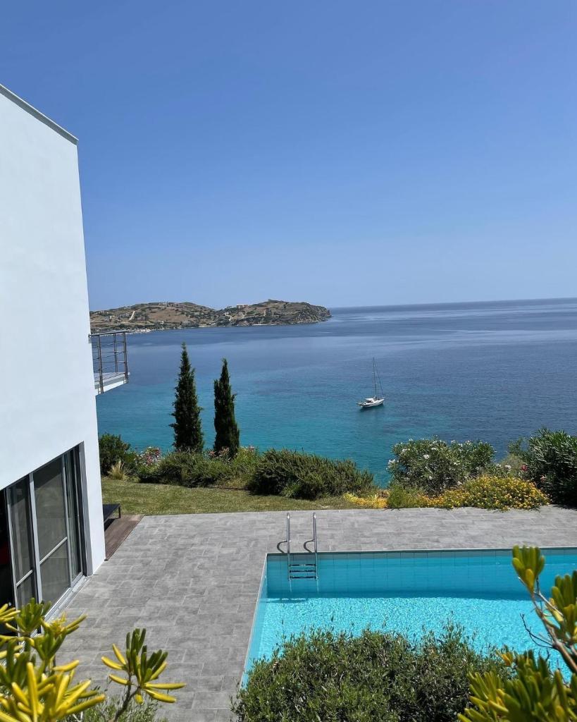 Villa Nafsika stunning view on the Aegean Sea photo 2