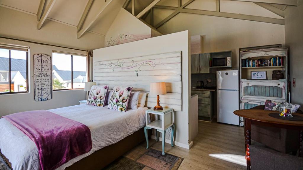 The Ark Guesthouse at Marina Martinique photo 4