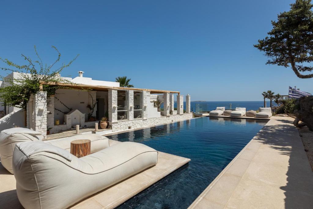 Amalgam Homes Paros Beachfront Villa photo 1