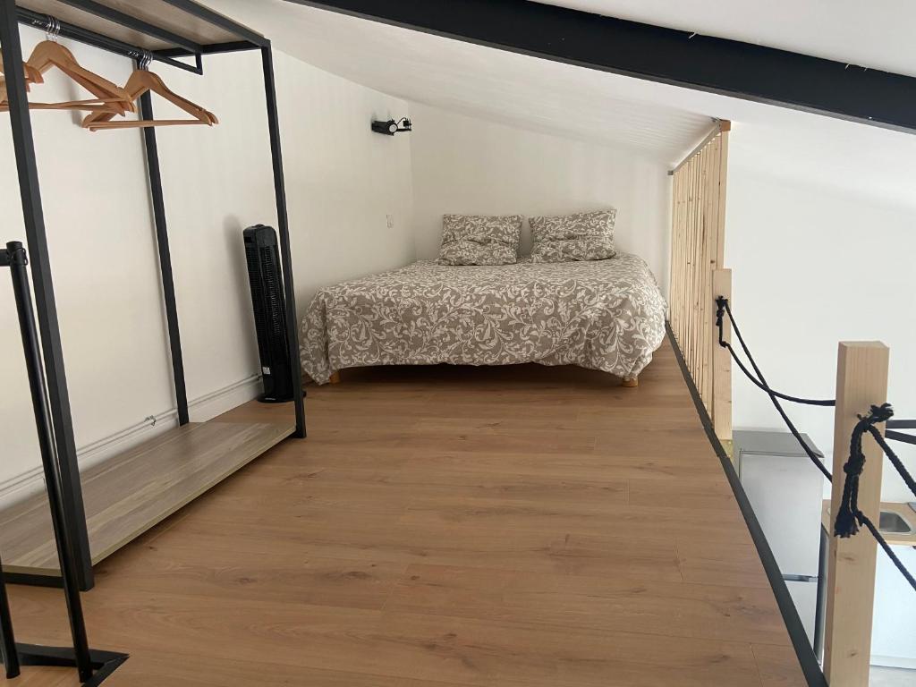 Petite maison avec accès jacuzzi photo 4