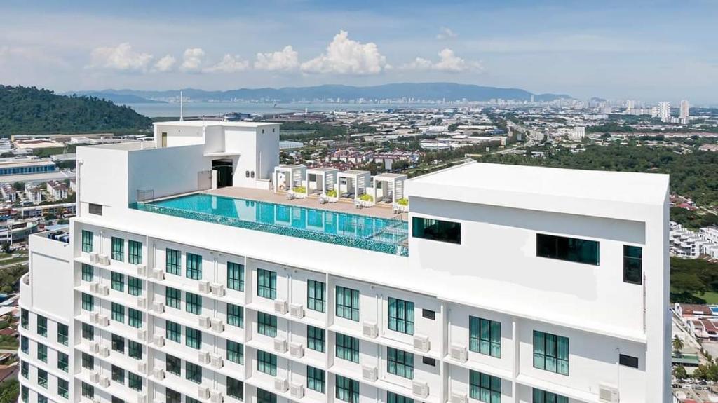 LOVELY 2ROOM SUITE6PAX@SKY CONDO JURU SENTRAL photo 1