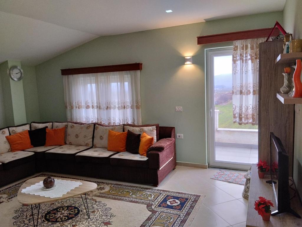 Beautiful 1-Bed House in Korce photo 4