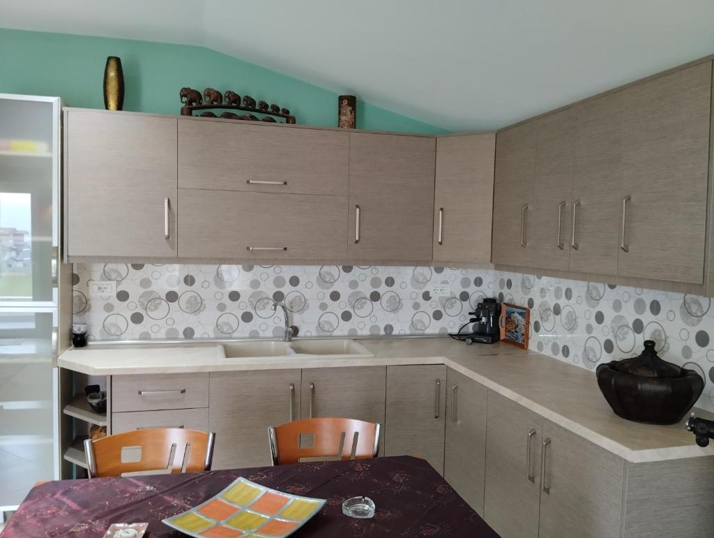 Beautiful 1-Bed House in Korce photo 3