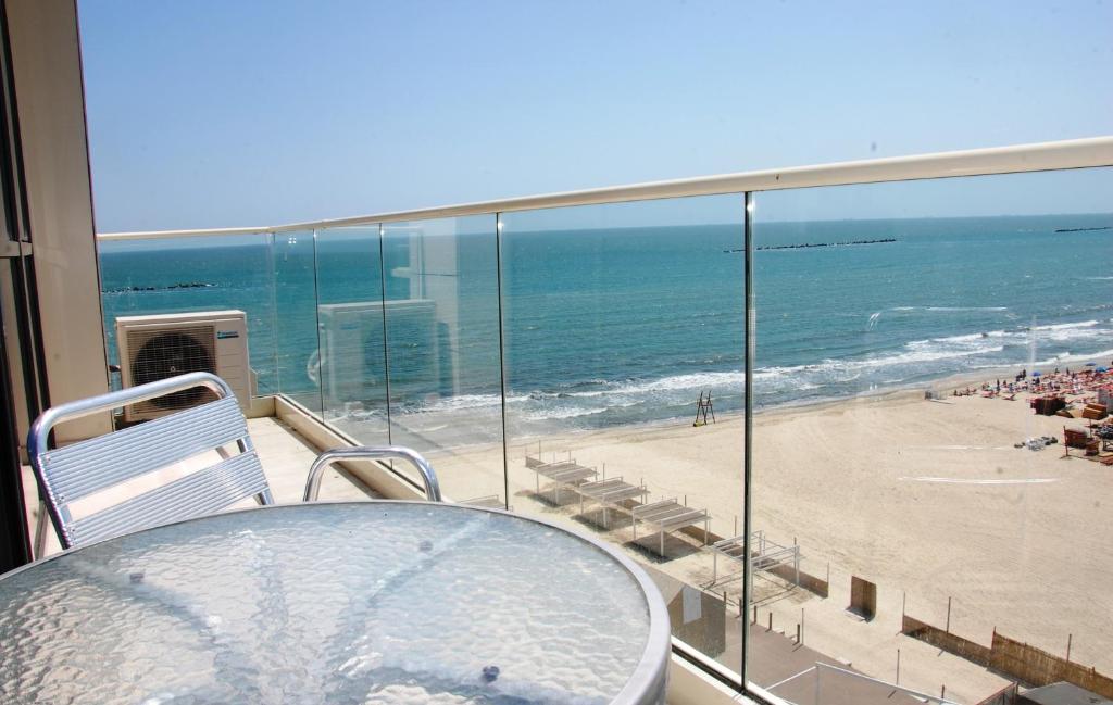 Апартаменты (Апартаменты с 2 спальнями и видом на море), Riviera Residence Apartments